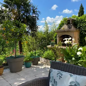  Bed & Breakfast Le Relais Des Malettes Francia